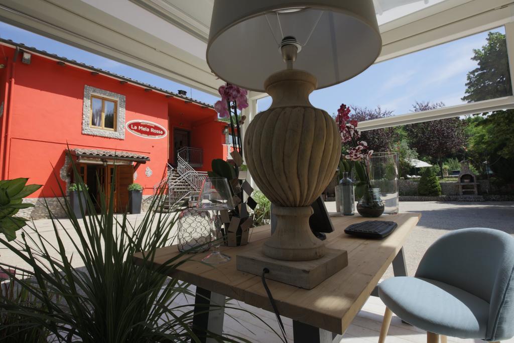 La Mela Rossa Terni Exterior foto